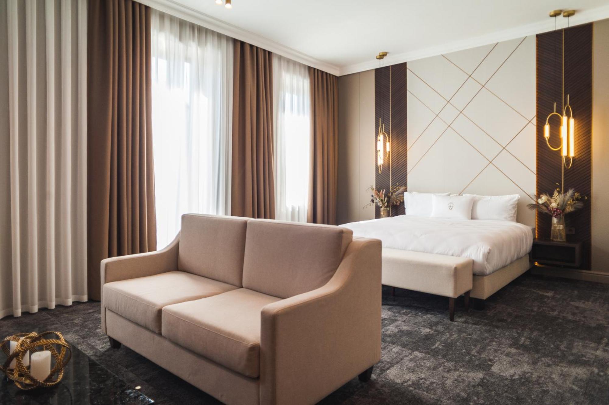 אוזהורוד Old Continent Hotel מראה חיצוני תמונה