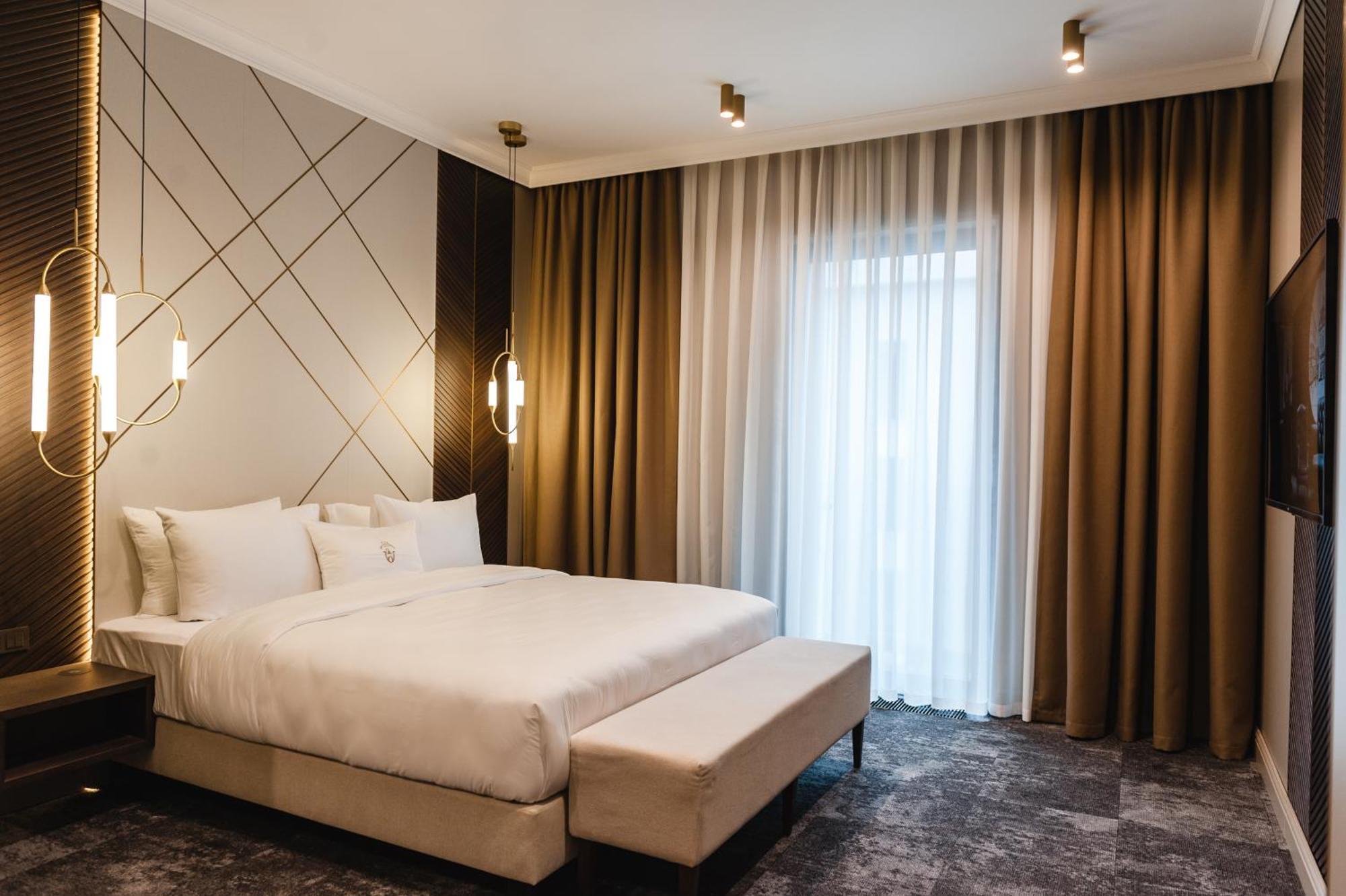 אוזהורוד Old Continent Hotel מראה חיצוני תמונה